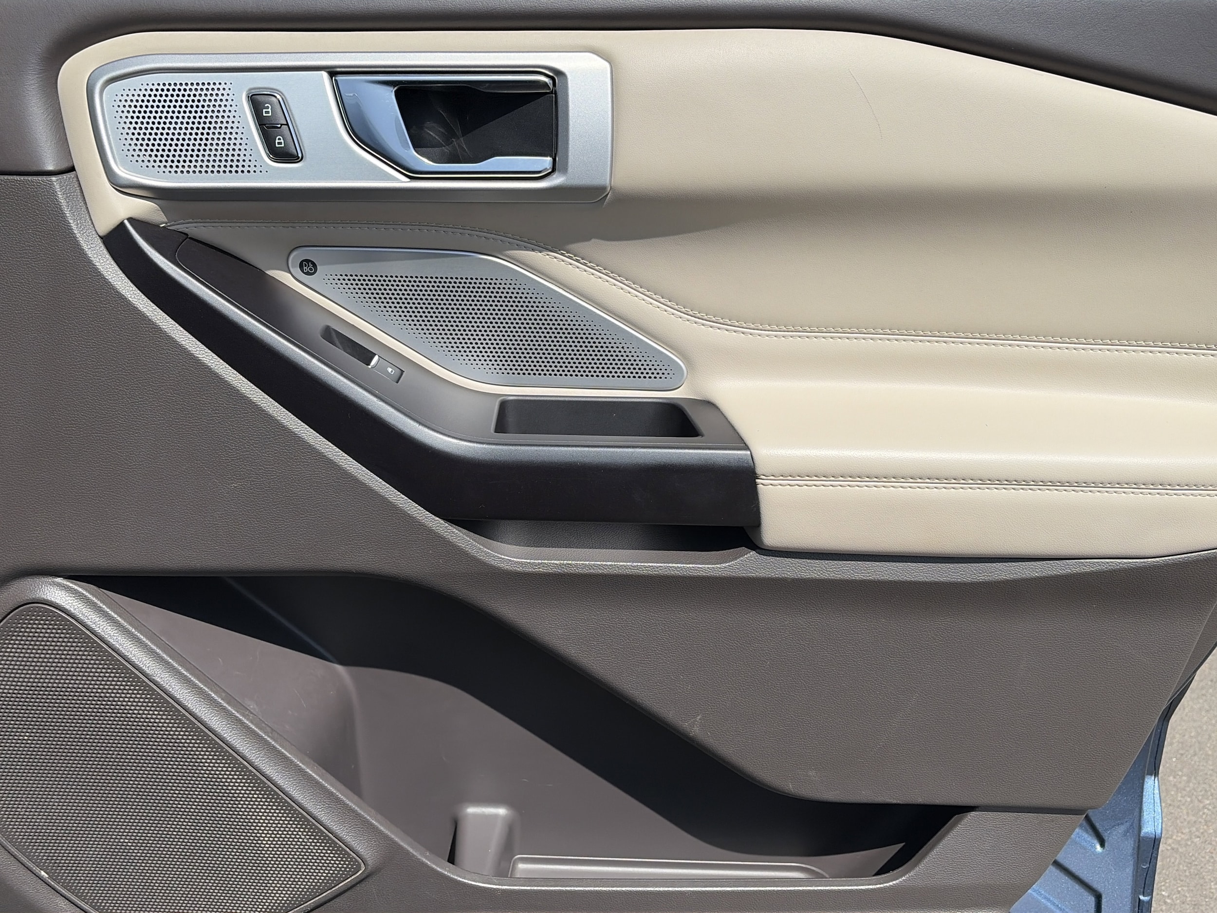 2020 Ford Explorer Platinum - Photo 31