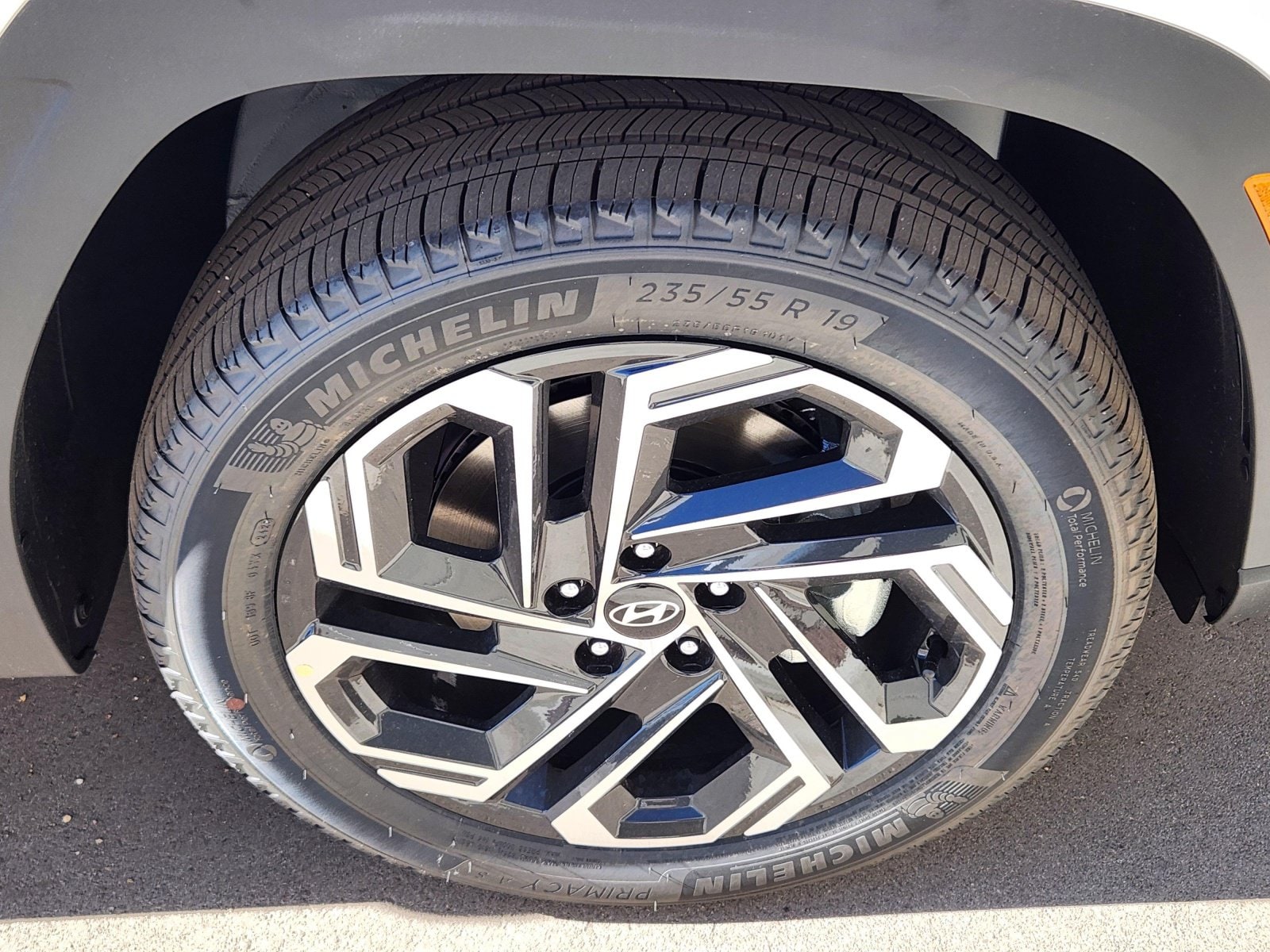 2026 Hyundai Tucson Limited - Photo 19