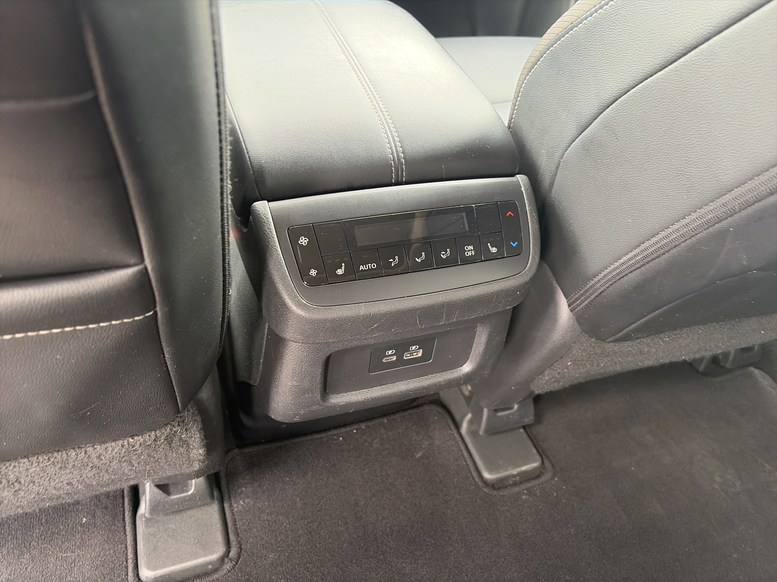 2023 Nissan Pathfinder SL - Photo 21