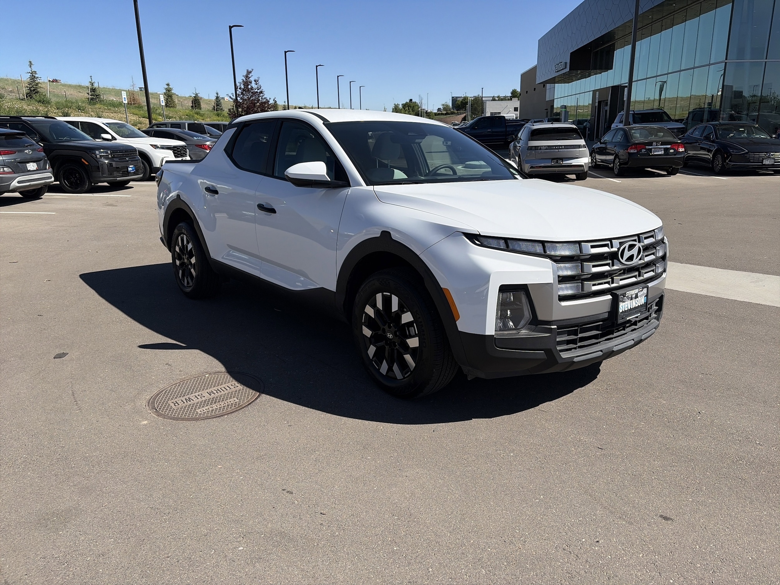 2025 Hyundai Santa Cruz SE - Photo 7