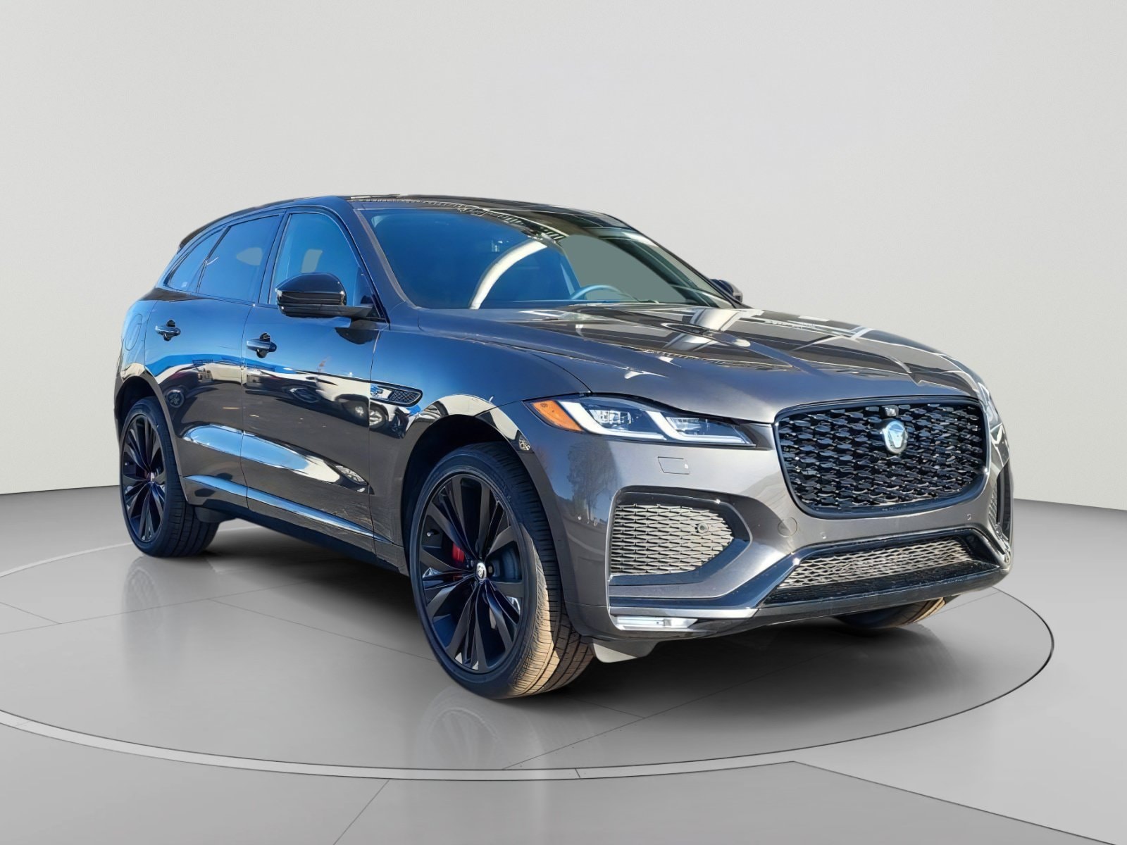 2026 Jaguar F-Pace R-Dynamic S - Photo 5
