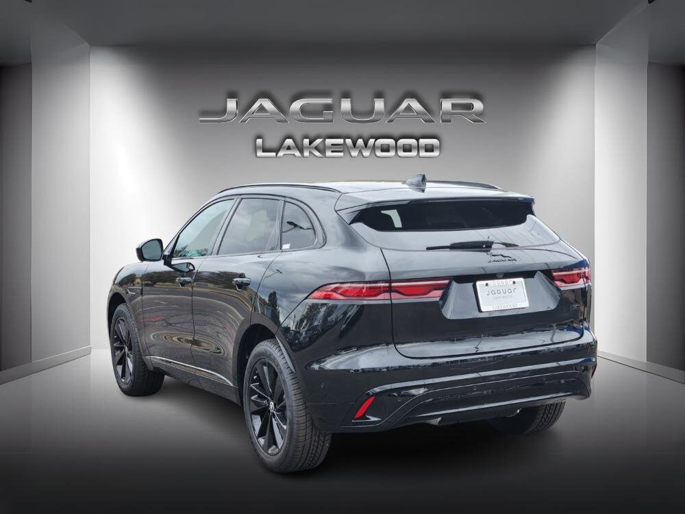 2026 Jaguar F-PACE P250 R-Dynamic S photo 2