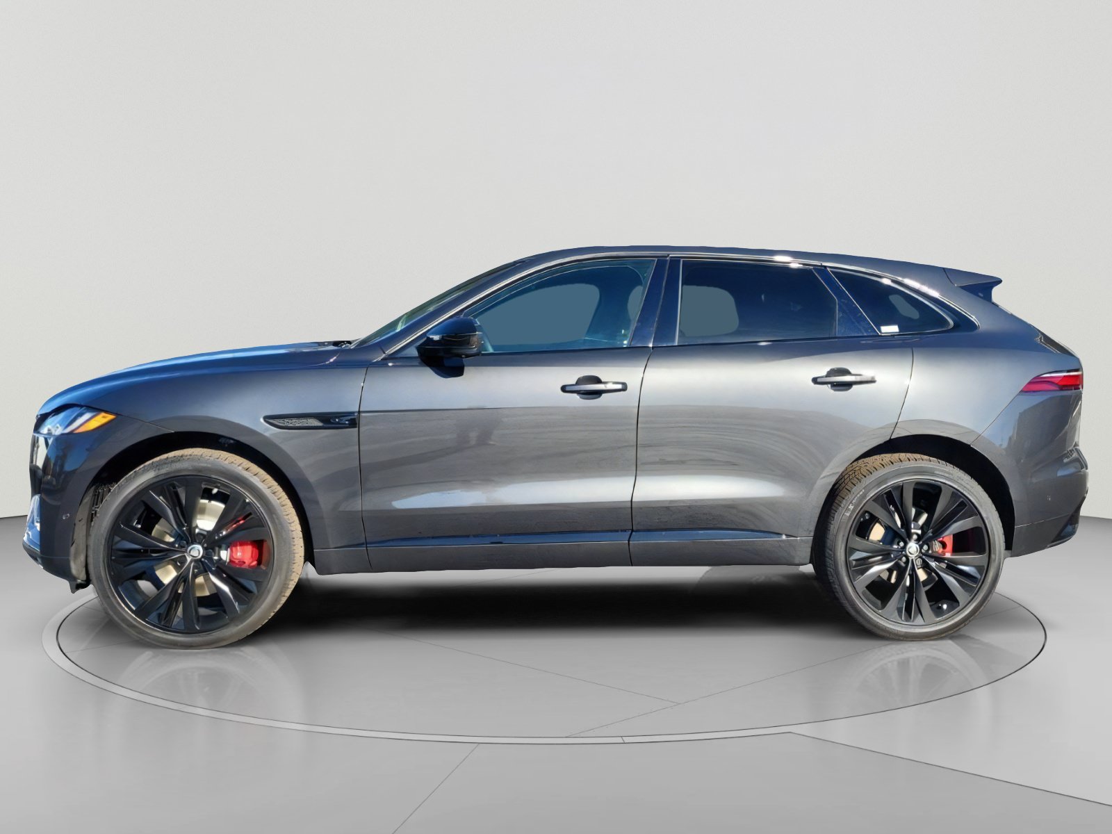 2026 Jaguar F-Pace R-Dynamic S - Photo 2