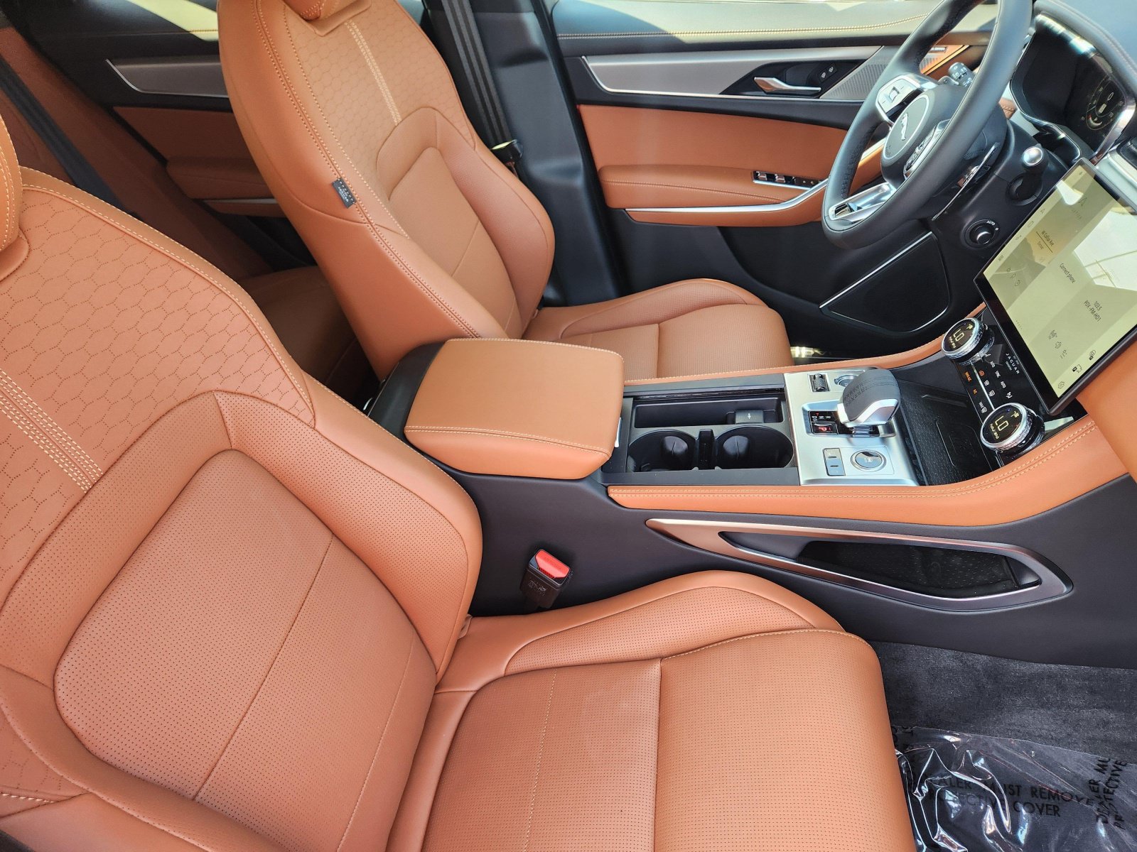 2026 Jaguar F-Pace R-Dynamic S - Photo 25