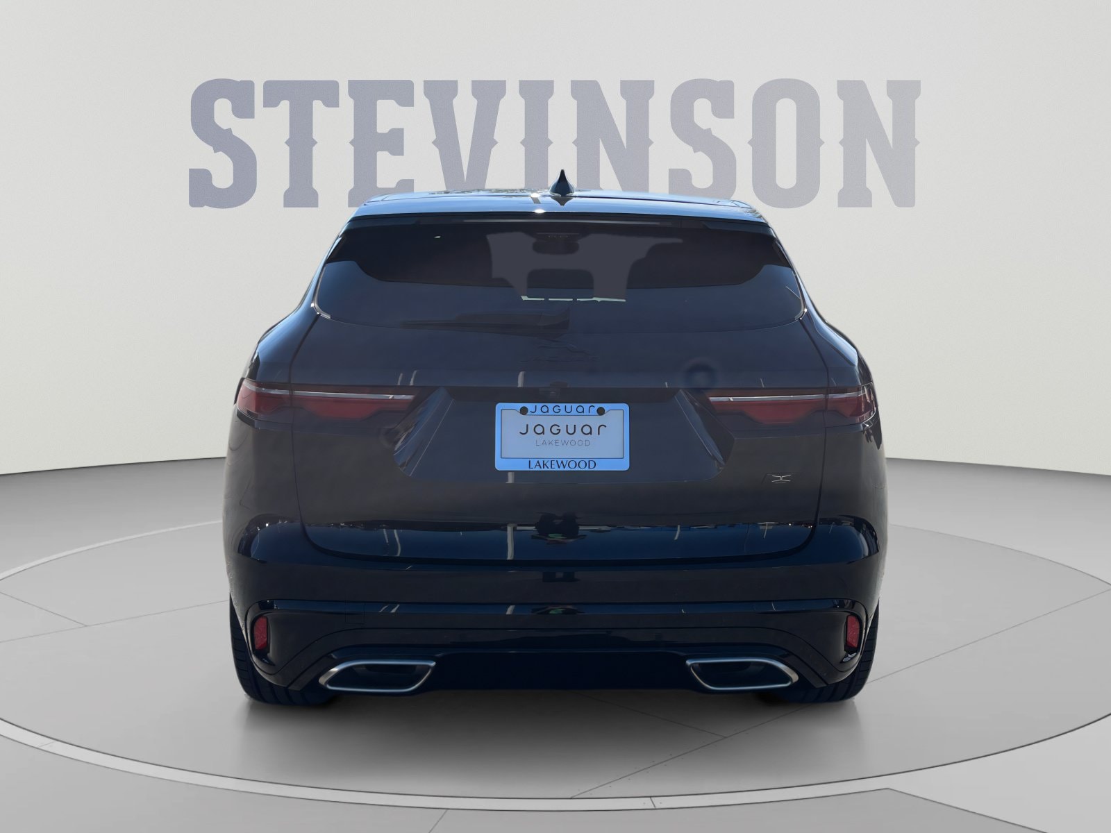 2026 Jaguar F-Pace R-Dynamic S - Photo 4