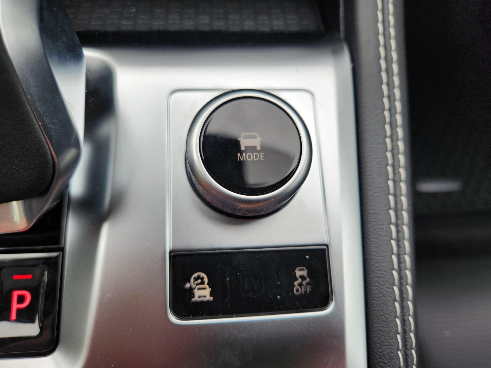 2026 Jaguar F-Pace R-Dynamic S - Photo 28