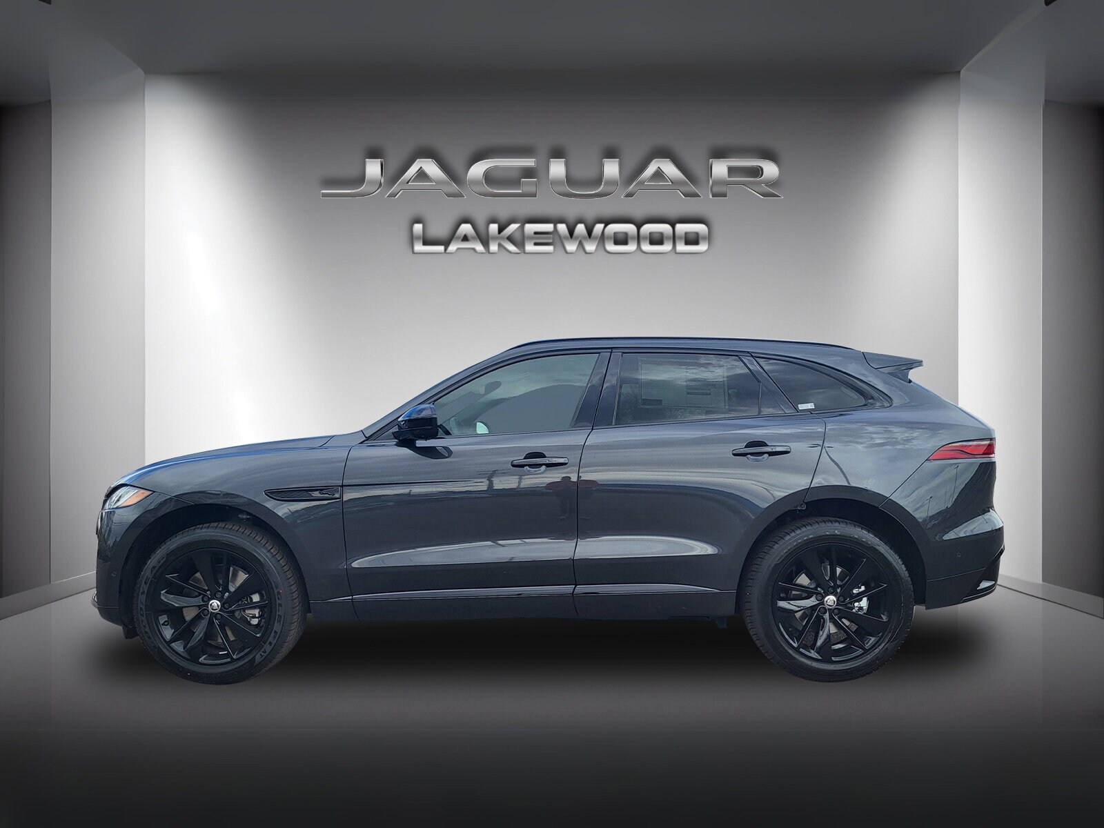 2026 Jaguar F-PACE P250 R-Dynamic S photo 2