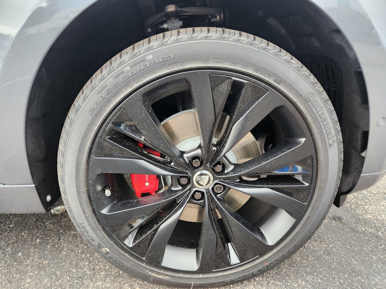 2026 Jaguar F-Pace R-Dynamic S - Photo 23