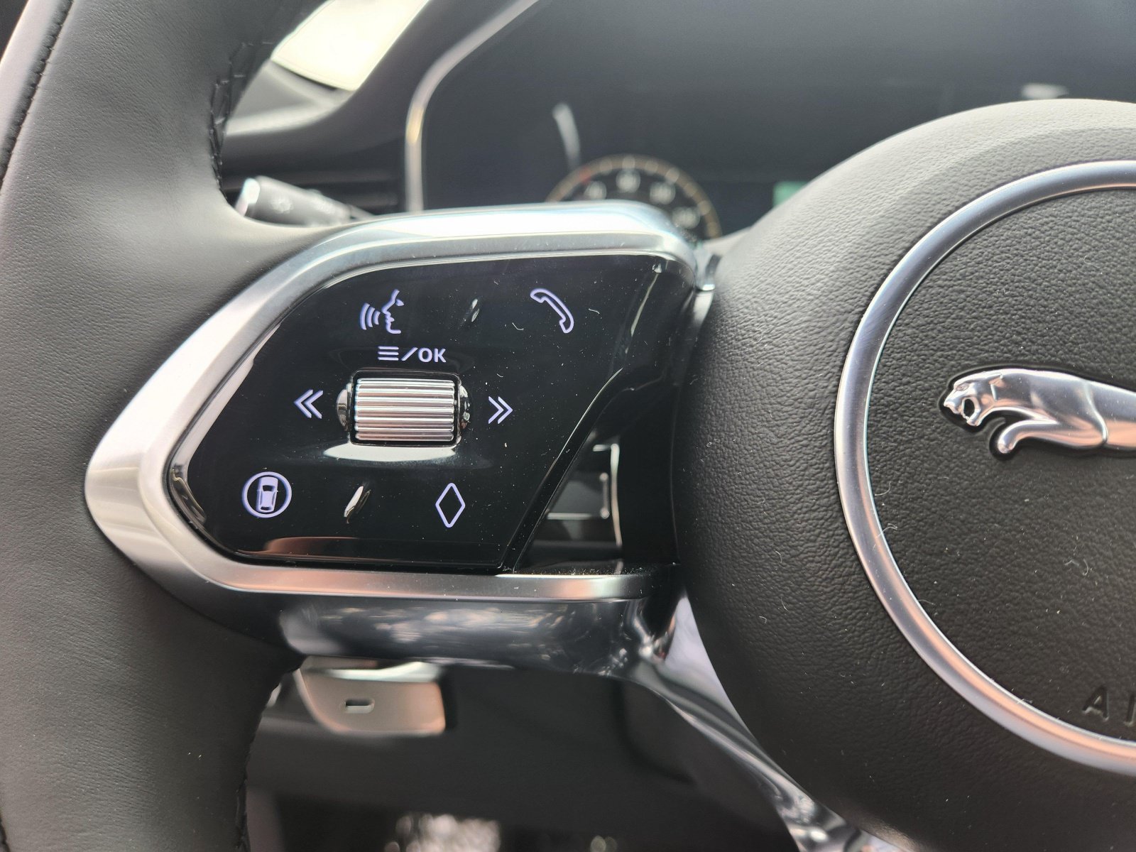 2026 Jaguar F-Pace R-Dynamic S - Photo 12