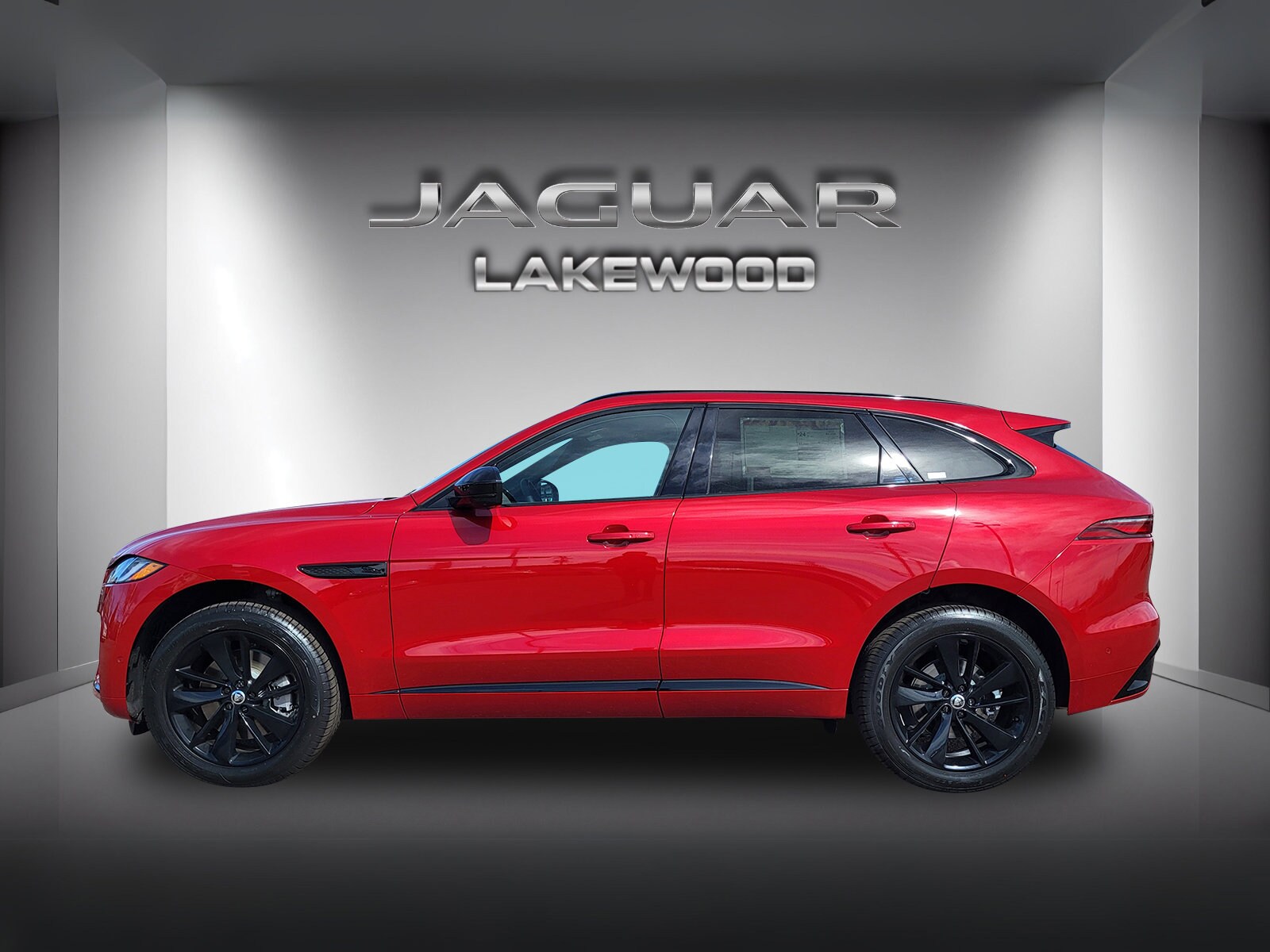 2026 Jaguar F-PACE P250 R-Dynamic S photo 2