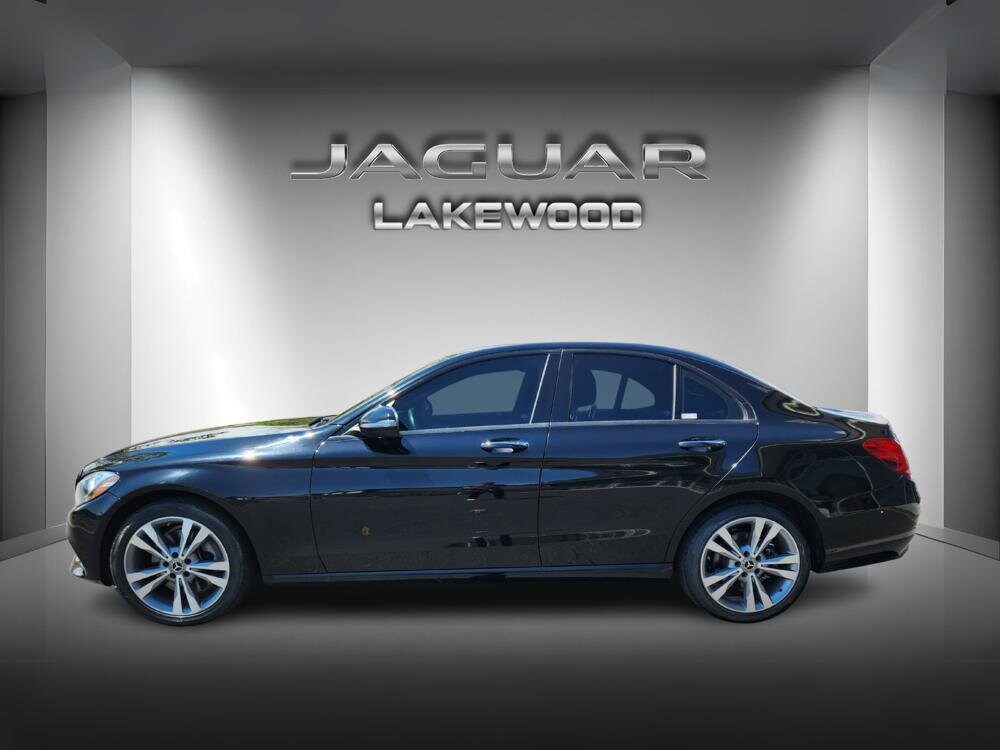 2018 Mercedes Benz C 300 4MATIC Sedan photo 2