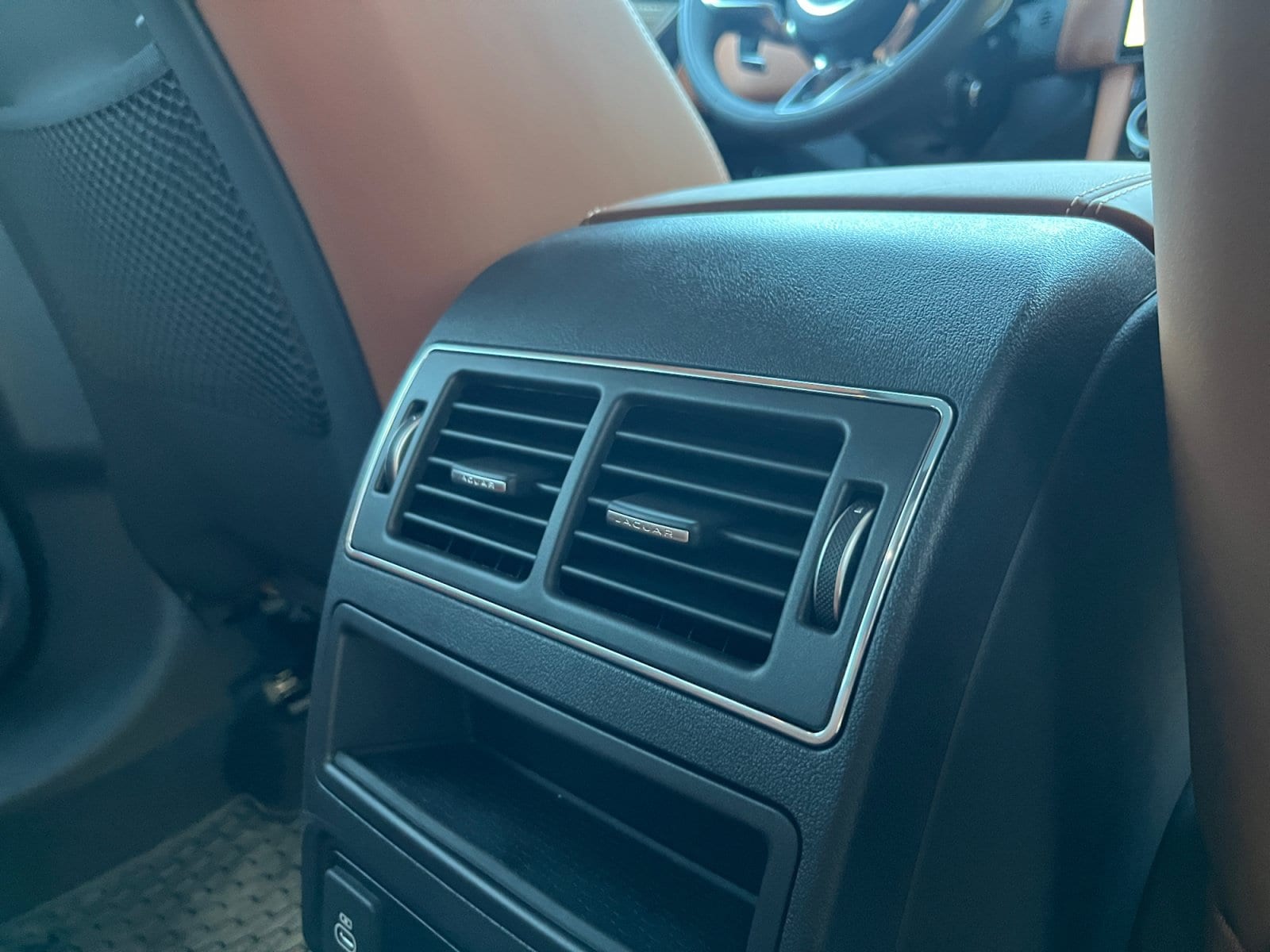 2026 Jaguar F-Pace R-Dynamic S - Photo 30
