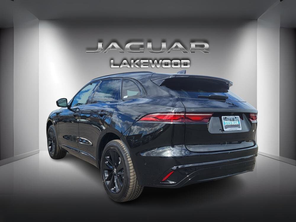 2026 Jaguar F-PACE P250 R-Dynamic S photo 3