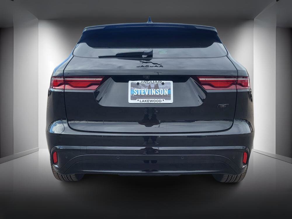 2026 Jaguar F-PACE P250 R-Dynamic S photo 3