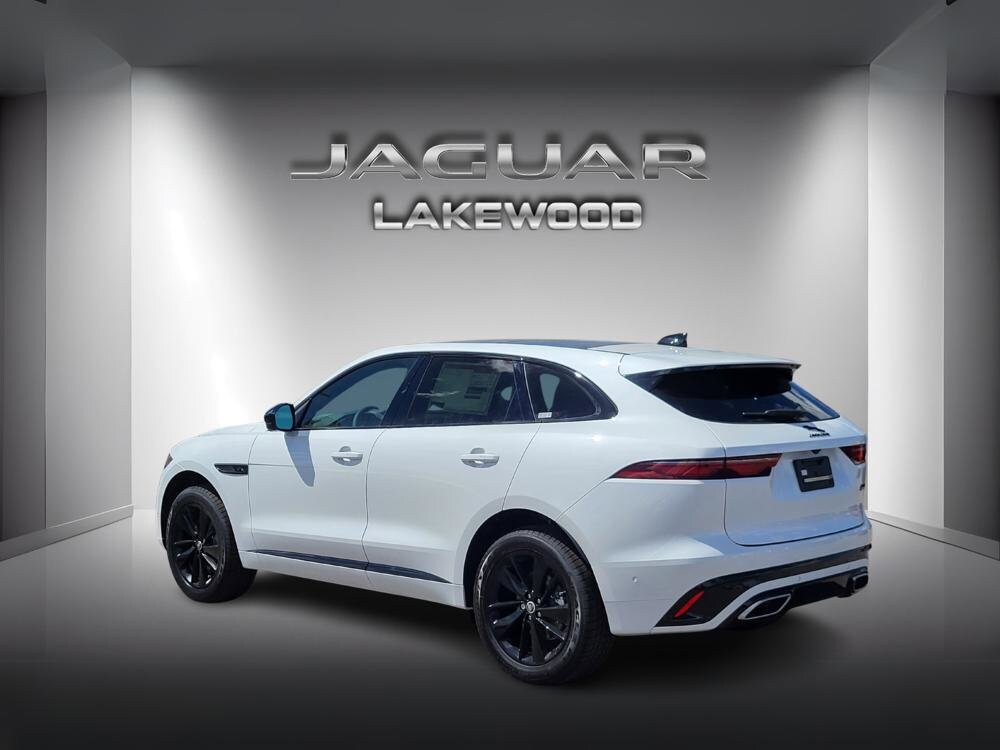 2026 Jaguar F-PACE P400 R-Dynamic S photo 3