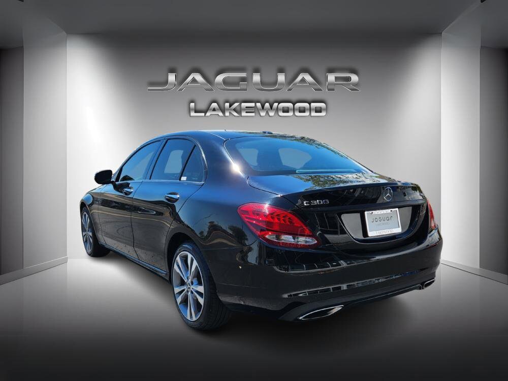2018 Mercedes Benz C 300 4MATIC Sedan photo 3