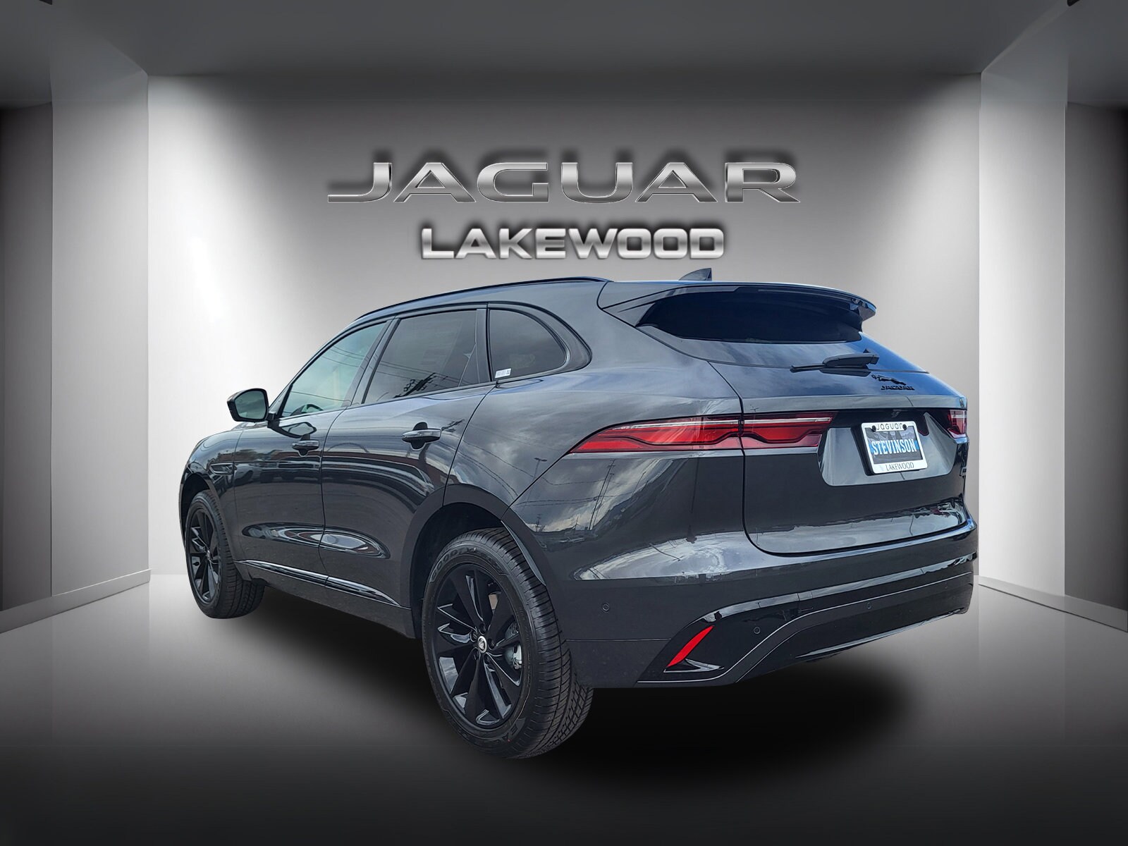 2026 Jaguar F-PACE P250 R-Dynamic S photo 3