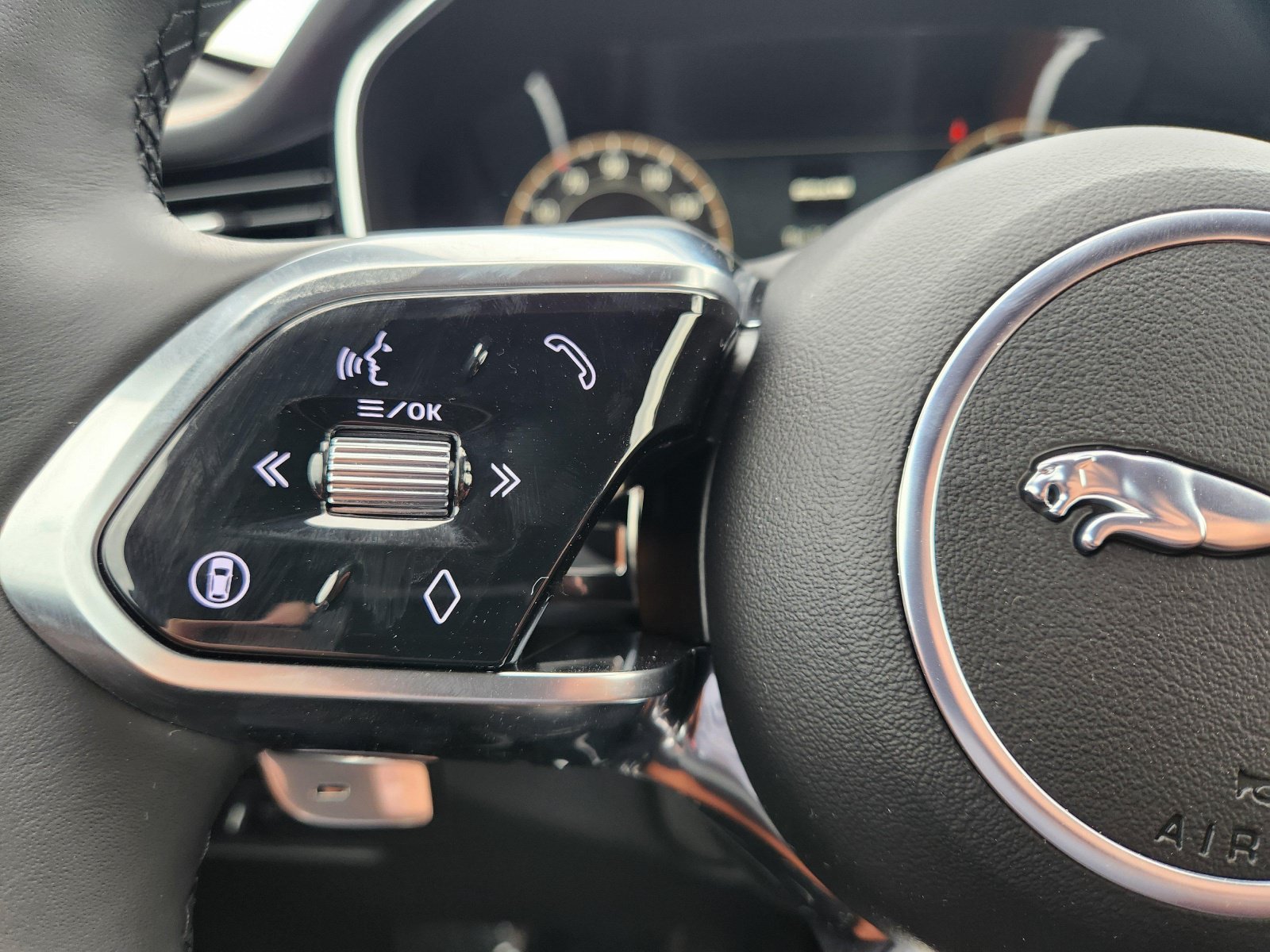 2026 Jaguar F-Pace R-Dynamic S - Photo 30