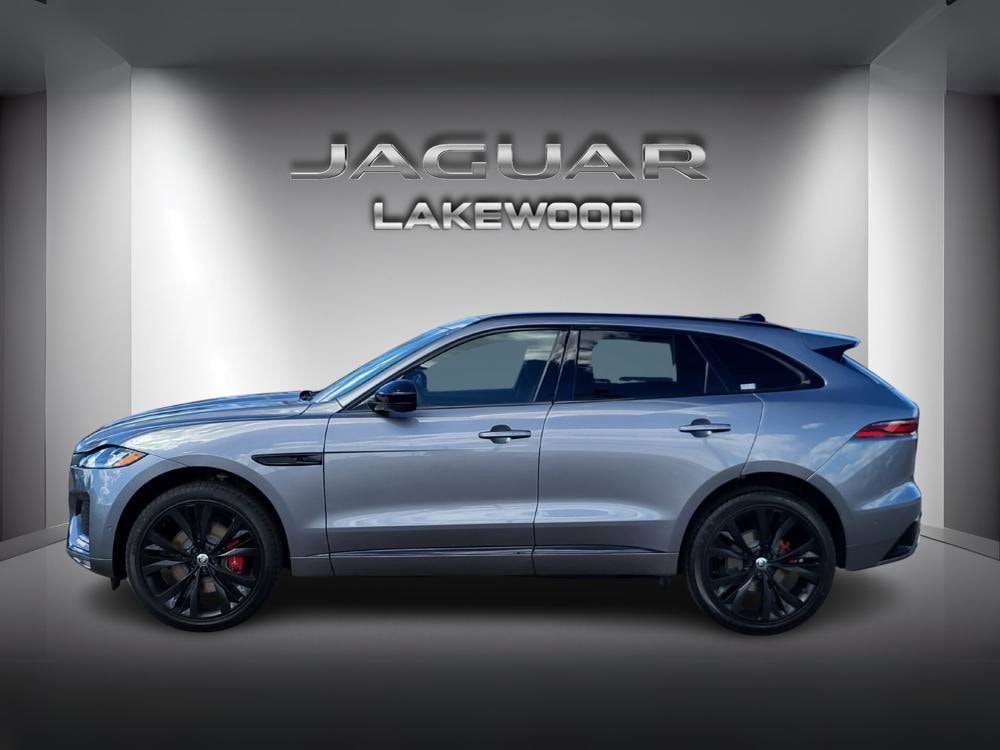 2026 Jaguar F-PACE P400 R-Dynamic S photo 2