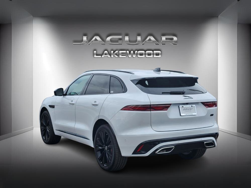 2026 Jaguar F-PACE P400 R-Dynamic S photo 2