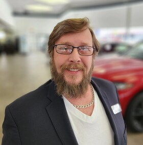 Staff member Kevin Keys from ID_9795d8fec9a8