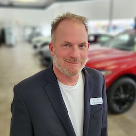 Staff member Jeff Godsey from ID_9795d8fec9a8