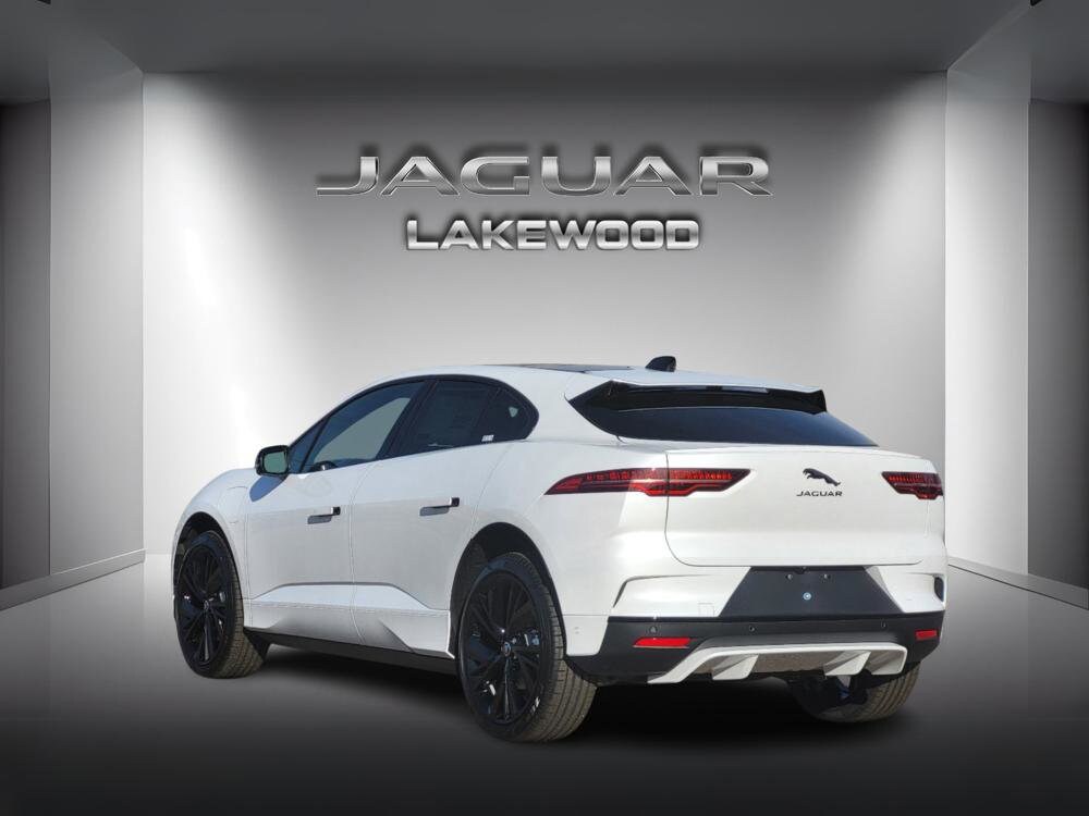 2024 Jaguar I-PACE EV400 HSE photo 3