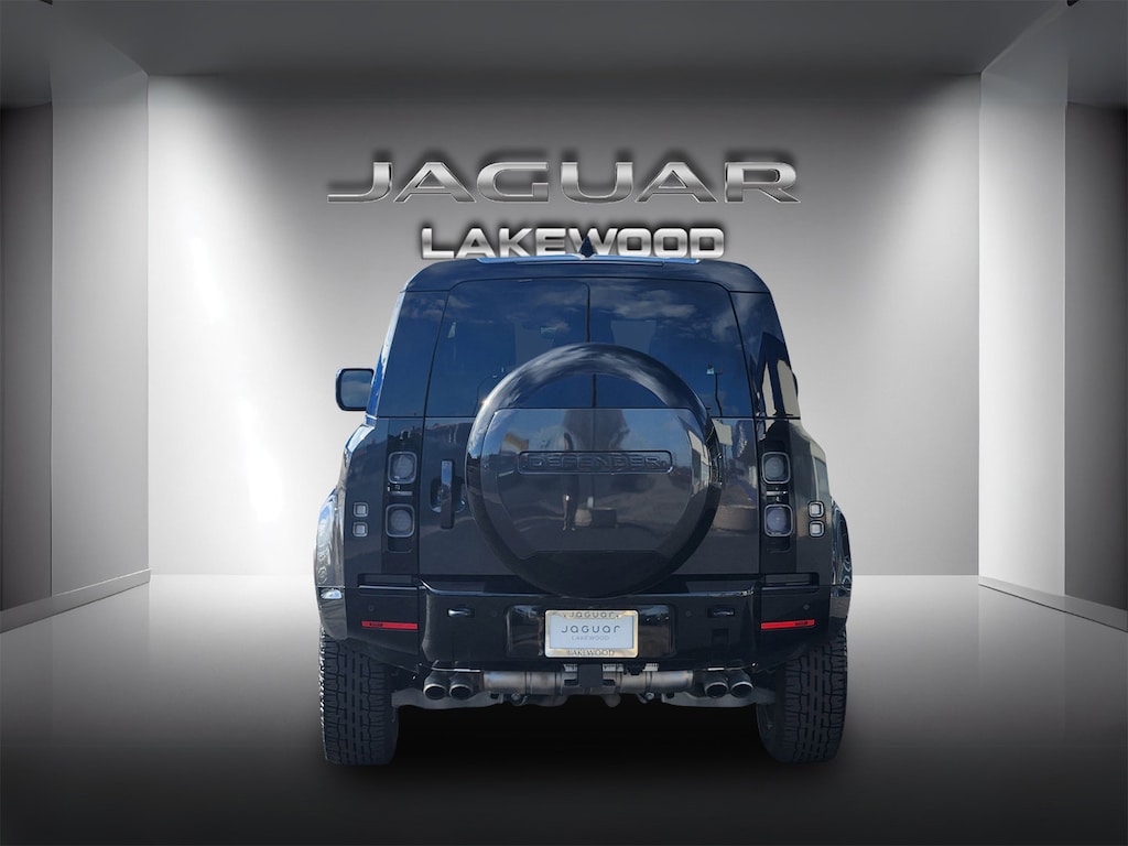 Used 2024 Land Rover Defender V8 90 P525 V8
