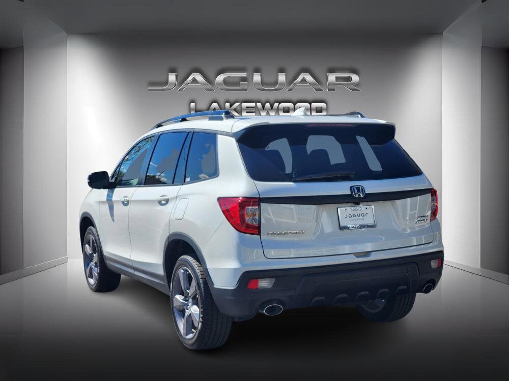 2021 Honda Passport Touring photo 3