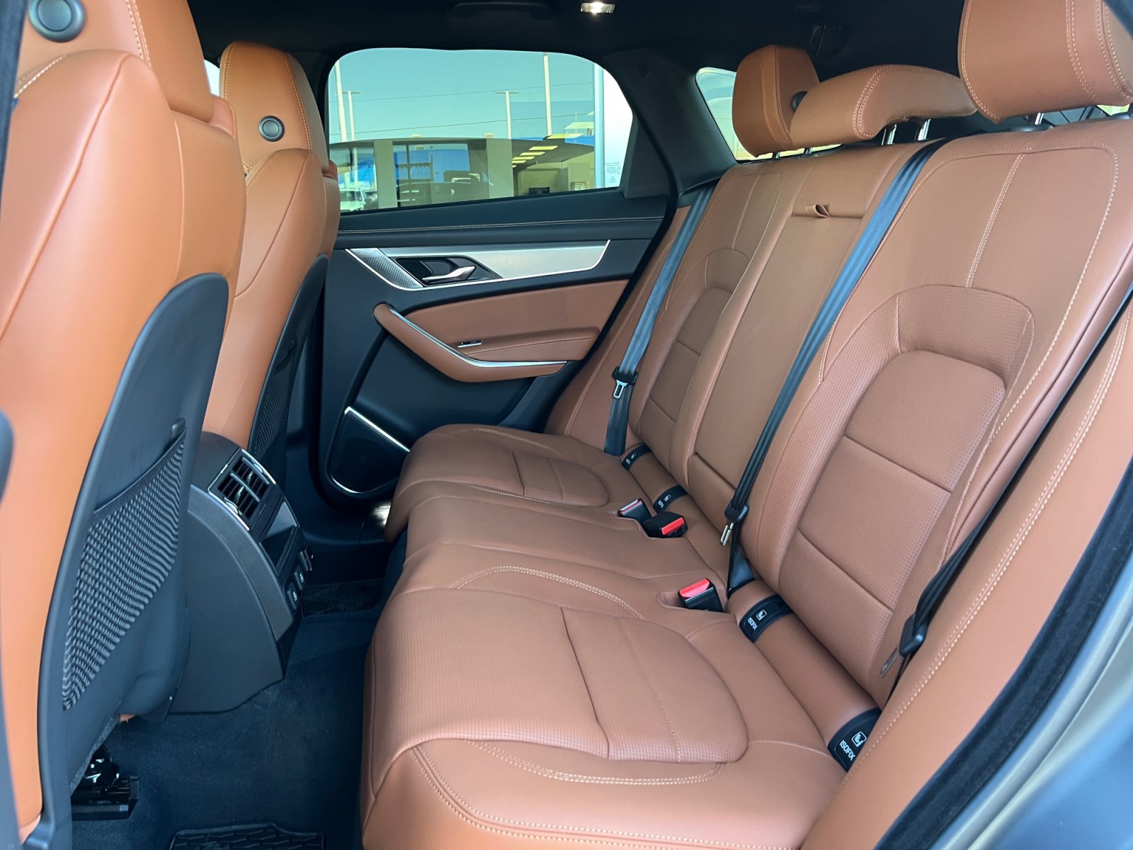 2026 Jaguar F-Pace R-Dynamic S - Photo 17