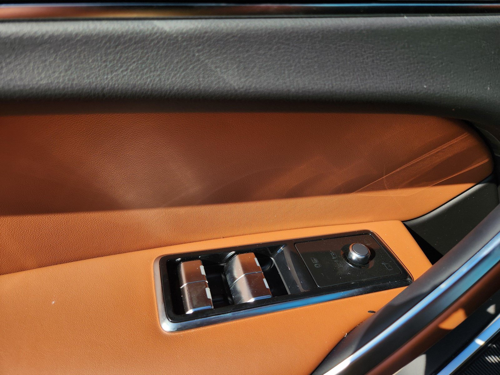 2026 Jaguar F-Pace R-Dynamic S - Photo 14