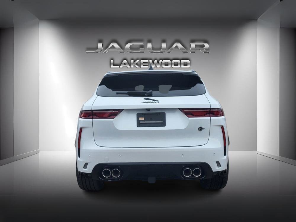 2025 Jaguar F-PACE SVR photo 4