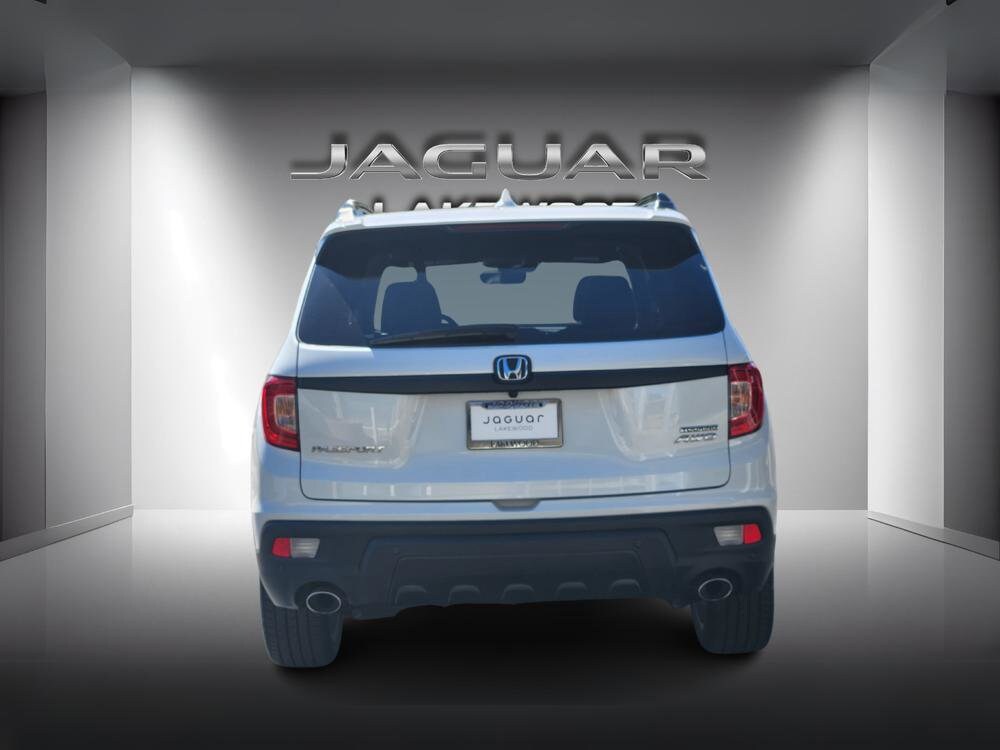 2021 Honda Passport Touring photo 4