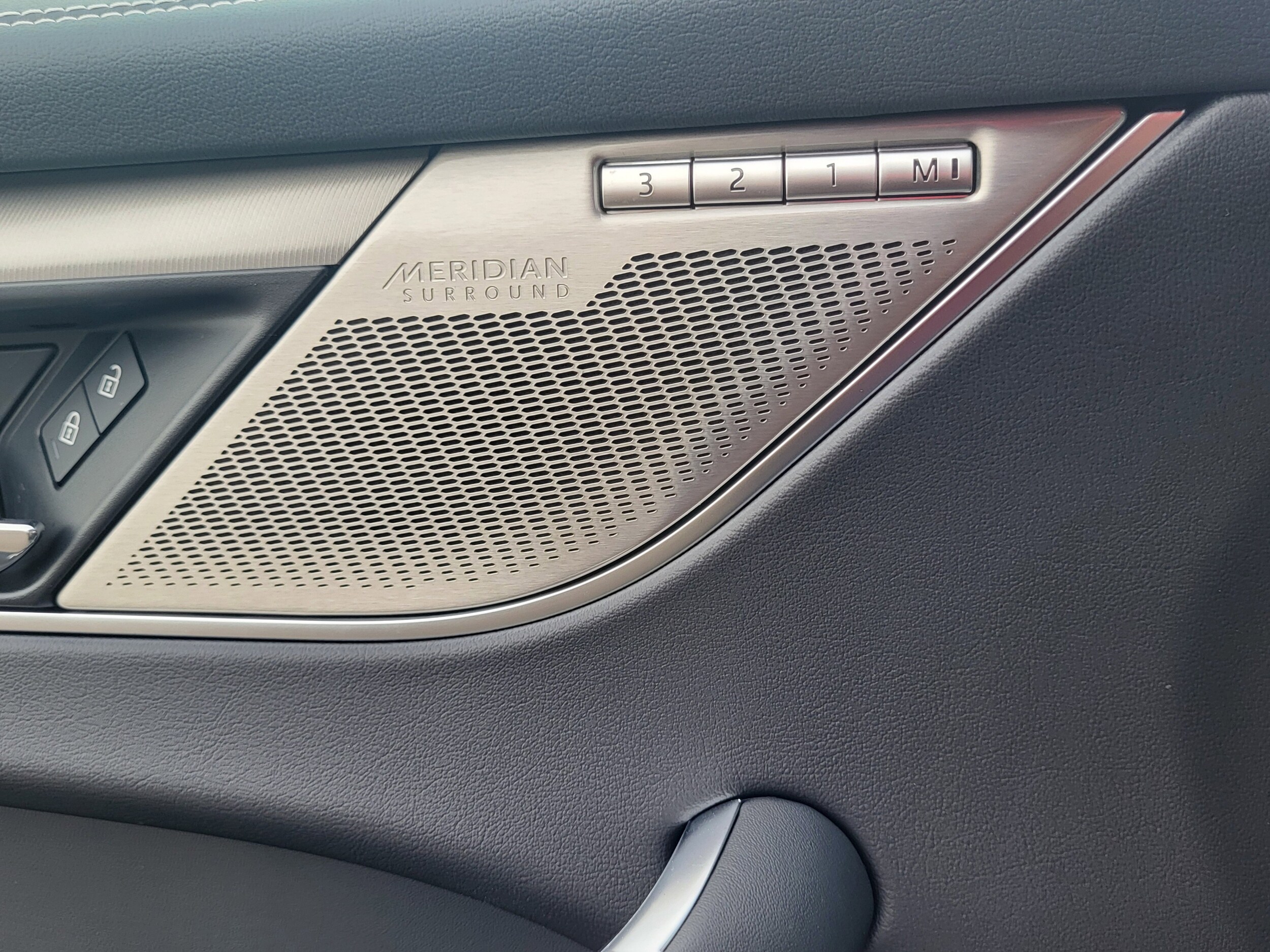2026 Jaguar F-Pace R-Dynamic S - Photo 28