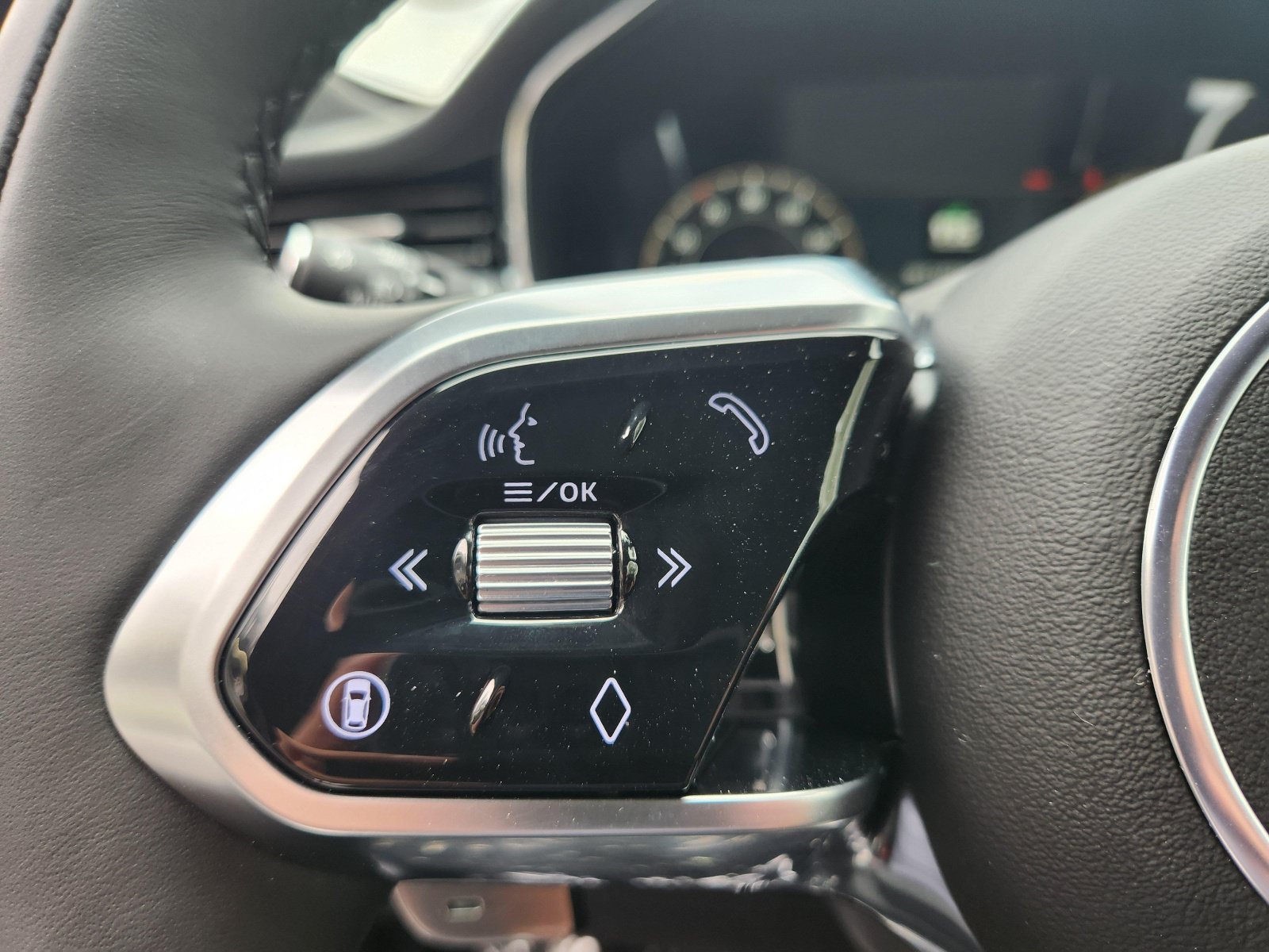 2026 Jaguar F-Pace R-Dynamic S - Photo 12