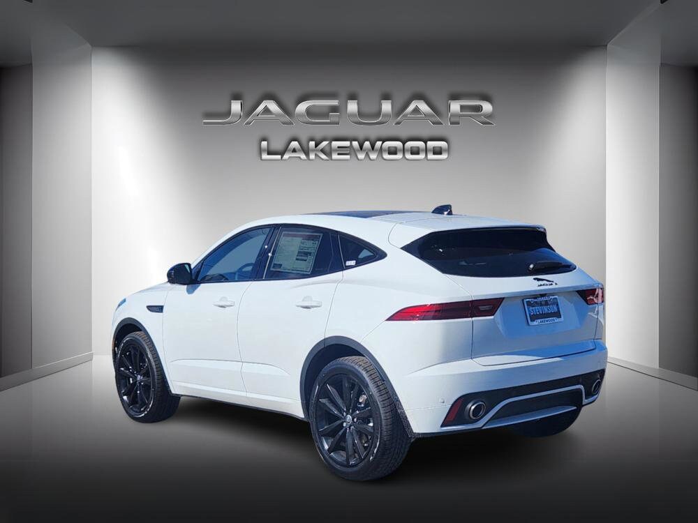2024 Jaguar E-PACE R-Dynamic photo 3