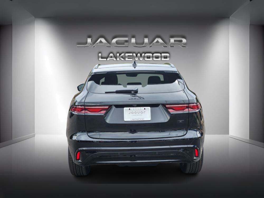 2026 Jaguar F-PACE P250 R-Dynamic S photo 3