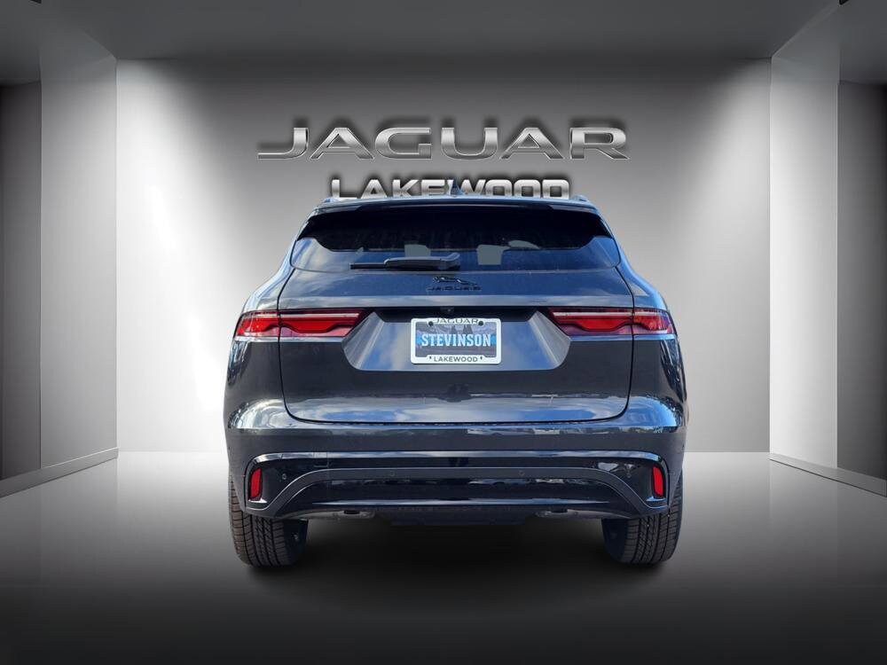 2025 Jaguar F-PACE P250 R-Dynamic S photo 4
