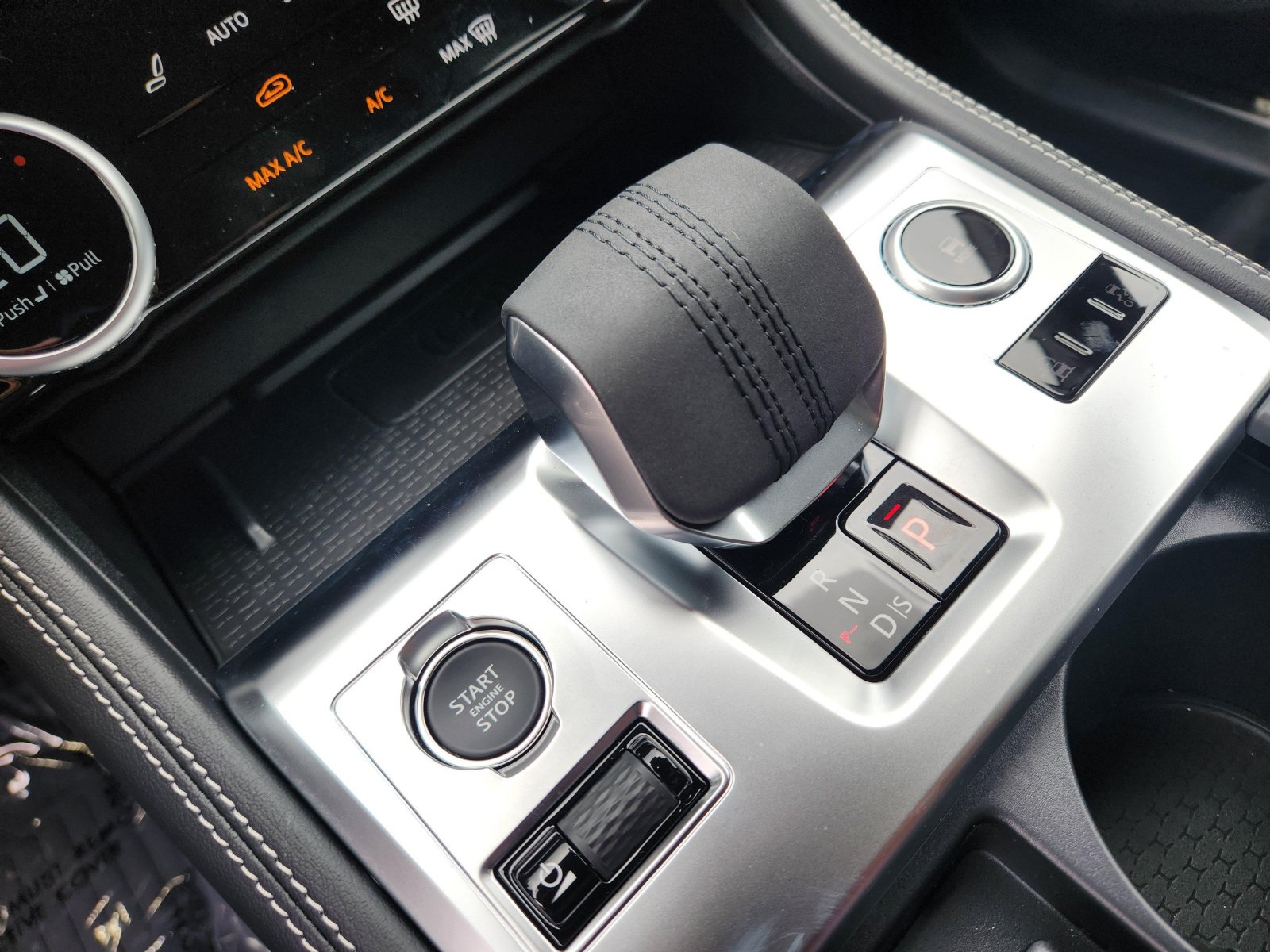 2026 Jaguar F-Pace R-Dynamic S - Photo 10
