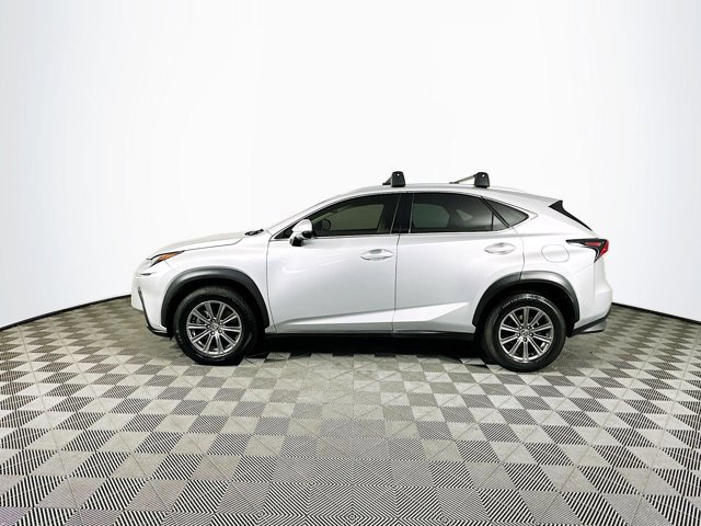 2018 Lexus NX 300 Luxury photo 2