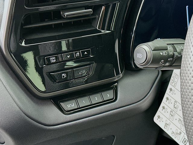 2026 Lexus TX 500h F-Sport Premium - Photo 10