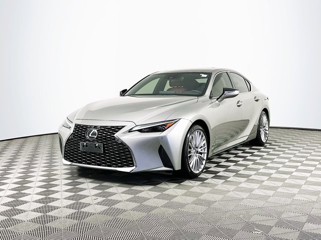 2022 Lexus IS 300 photo 3