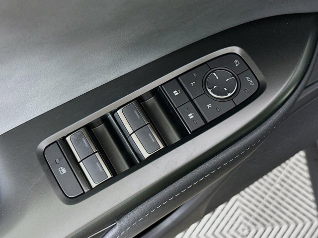2026 Lexus RZ Premium - Photo 18
