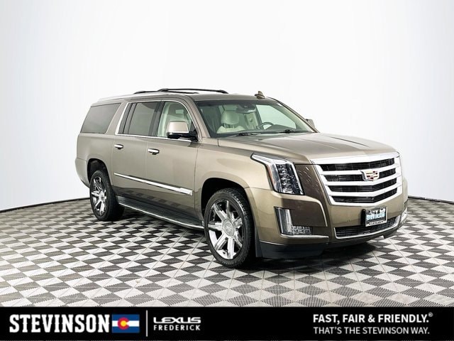 2016 Cadillac Escalade ESV Luxury
