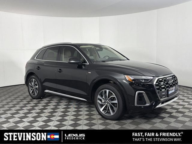 2022 Audi Q5 45 Premium Plus's photo
