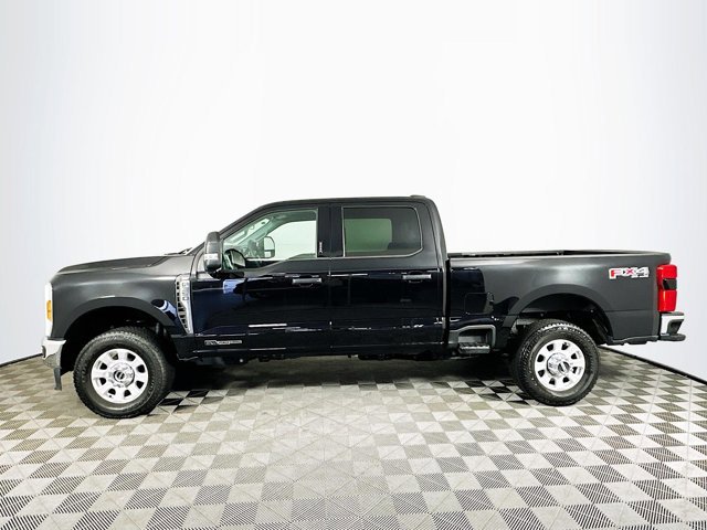 2024 Ford F-350 XLT photo 4