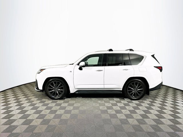 2022 Lexus LX 600 F SPORT photo 4
