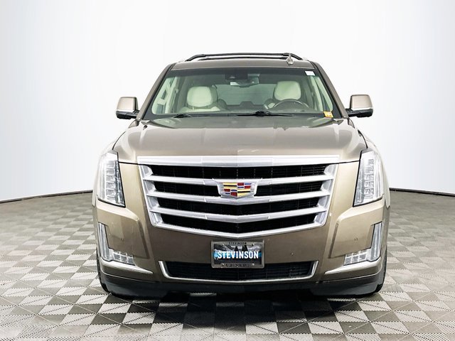 2016 Cadillac Escalade ESV Luxury photo 2