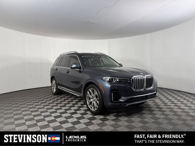 2022 BMW X7 xDrive40i's photo