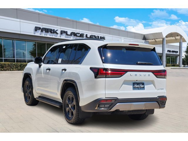 2025 Lexus LX photo 4